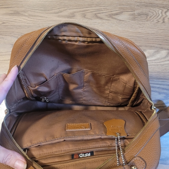 Tan Leather Backpack - Picture 3 of 12